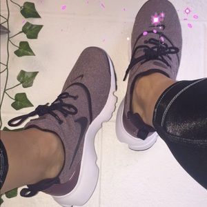 Nike presto sneakers burgundy